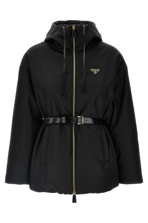 Дождевик с логотипом Re-Nylon Черный PRADA 29E097S2321WQ8F0002 Дождевик с логотипом Re-Nylon Черный PRADA 29E097S2321WQ8F0002