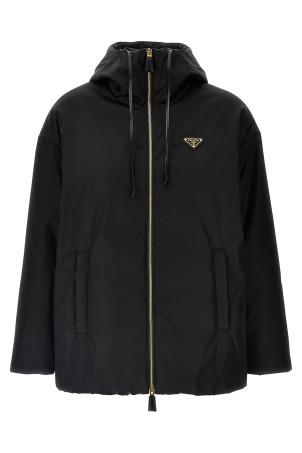 Дождевик с логотипом Re-Nylon Черный PRADA 29E097S2321WQ8F0002 Дождевик с логотипом Re-Nylon Черный PRADA 29E097S2321WQ8F0002