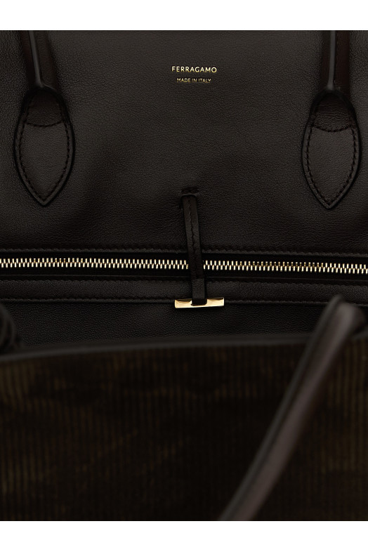 'Hug (L)' handbag Brown 'Hug (L)' handbag Brown