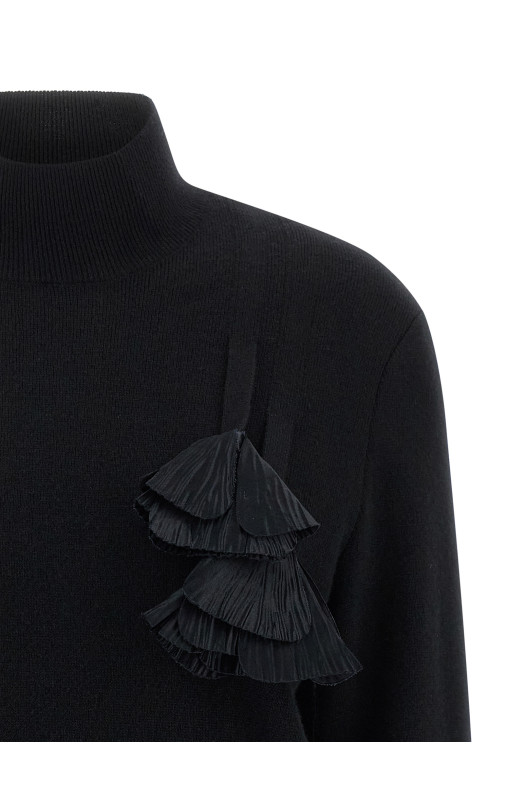 Свитер с цветочным вставками Черный FERRAGAMO 788654NERO Свитер с цветочным вставками Черный FERRAGAMO 788654NERO