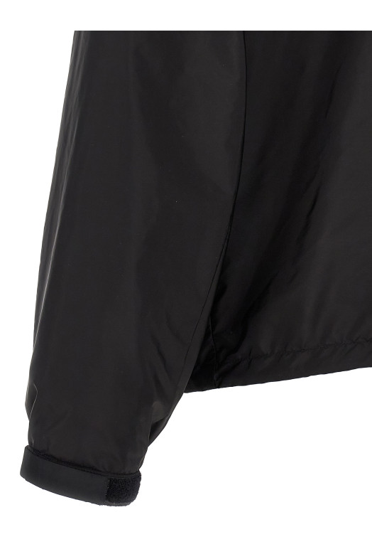 Куртка из нейлона Черная PRADA SGC220S2311WQ9F0002 Куртка из нейлона Черная PRADA SGC220S2311WQ9F0002