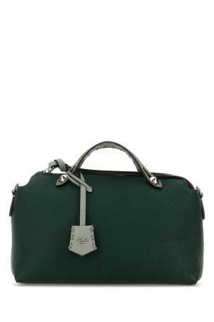 Сумка середнього розміру з зеленої шкіри By The Way від FENDI (8BL155AV1J) Сумка середнього розміру з зеленої шкіри By The Way від FENDI (8BL155AV1J)