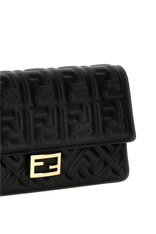 Гаманець «Багет» на ланцюжку, чорний 8M0498AAJDF0KUR Гаманець «Багет» на ланцюжку, чорний 8M0498AAJDF0KUR