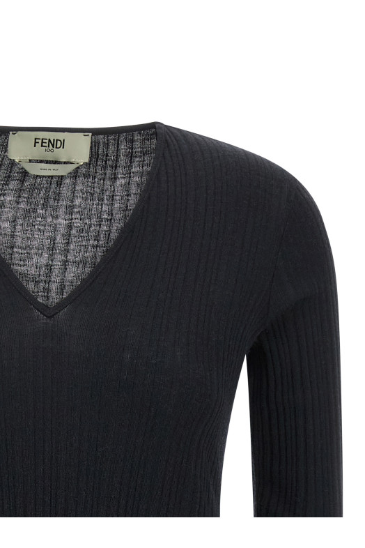 Светр з рюшами Чорний FENDI FS9741AVFEF0GME