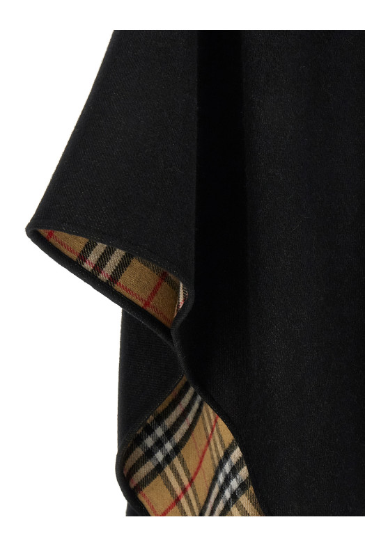 Fringed cape Black Fringed cape Black