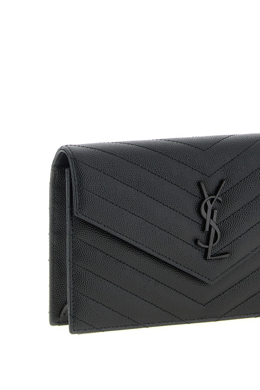 'Envelope' wallet on chain Black