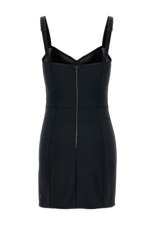 Платье Essential, черное DOLCE & GABBANA (F63G8TG9798N0000) Платье Essential, черное DOLCE & GABBANA (F63G8TG9798N0000)