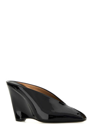 Чорні шкіряні туфлі Alicia 95 SALVATORE FERRAGAMO (01K8747875721C) Чорні шкіряні туфлі Alicia 95 SALVATORE FERRAGAMO (01K8747875721C)