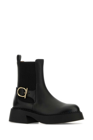 Черные кожаные ботильоны Tia SALVATORE FERRAGAMO (01K325784725) Черные кожаные ботильоны Tia SALVATORE FERRAGAMO (01K325784725)