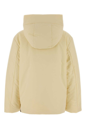 Кремовая полиэстеровая пуховая куртка JIL SANDER (J40AF0178J74276) Кремовая полиэстеровая пуховая куртка JIL SANDER (J40AF0178J74276)