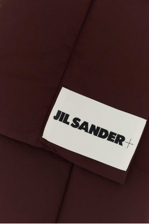 Шарф из полиэстера цвета шоколад JIL SANDER (J40TE0002J74276) Шарф из полиэстера цвета шоколад JIL SANDER (J40TE0002J74276)