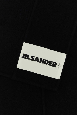 Черный шерстяной шарф JIL SANDER (J40TE0126J40020) Черный шерстяной шарф JIL SANDER (J40TE0126J40020)