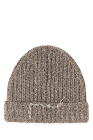 Cappuccino wool blend beanie hat MAISON MARGIELA (S50TB0012M13151) Cappuccino wool blend beanie hat MAISON MARGIELA (S50TB0012M13151)