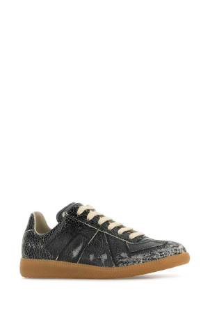 Чорні шкіряні кросівки MAISON MARGIELA (S58WS0270P7424) Чорні шкіряні кросівки MAISON MARGIELA (S58WS0270P7424)