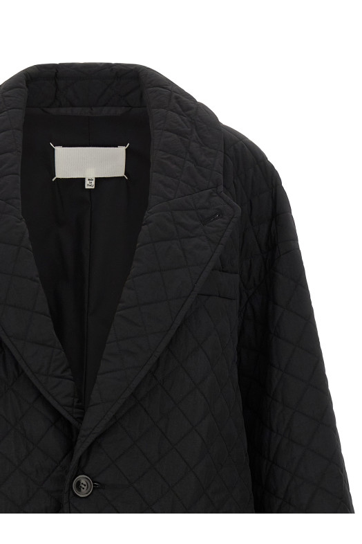 Стеганое пальто Черный MAISON MARGIELA S29AA0315M35666900 Стеганое пальто Черный MAISON MARGIELA S29AA0315M35666900