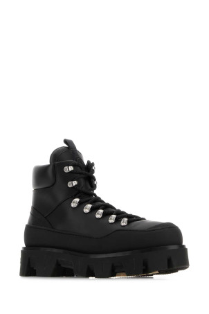 Чорні шкіряні черевики Peak Trek Чорні MONCLER (K209A4G00050M7161) Чорні шкіряні черевики Peak Trek Чорні MONCLER (K209A4G00050M7161)