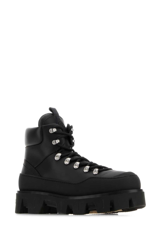 Черные кожаные ботинки Peak Trek Черный MONCLER (K209A4G00050M7161) Черные кожаные ботинки Peak Trek Черный MONCLER (K209A4G00050M7161)