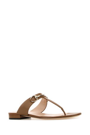 Camel leather thong slippers GUCCI (816590C9D00) Camel leather thong slippers GUCCI (816590C9D00)