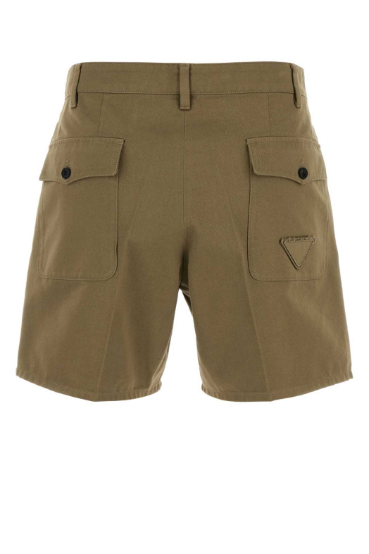 Army green cotton shorts PRADA (P256JSOOO17CB) Army green cotton shorts PRADA (P256JSOOO17CB)