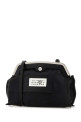 Черная ткань Inside-Out clutch MM6 MAISON MARGIELA (SB6WF0008P8503) Черная ткань Inside-Out clutch MM6 MAISON MARGIELA (SB6WF0008P8503)