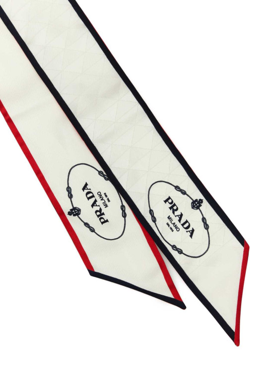 Шелковый фуляр цвета слоновой кости PRADA (1FF0082HIG)