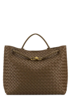 Велика шкіряна сумка Andiamo коричневого кольору BOTTEGA VENETA (766019VCPP1) Велика шкіряна сумка Andiamo коричневого кольору BOTTEGA VENETA (766019VCPP1)