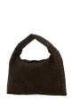 Коричневая замшевая небольшая сумка через плечо Hop BOTTEGA VENETA (796262V1QE3) Коричневая замшевая небольшая сумка через плечо Hop BOTTEGA VENETA (796262V1QE3)