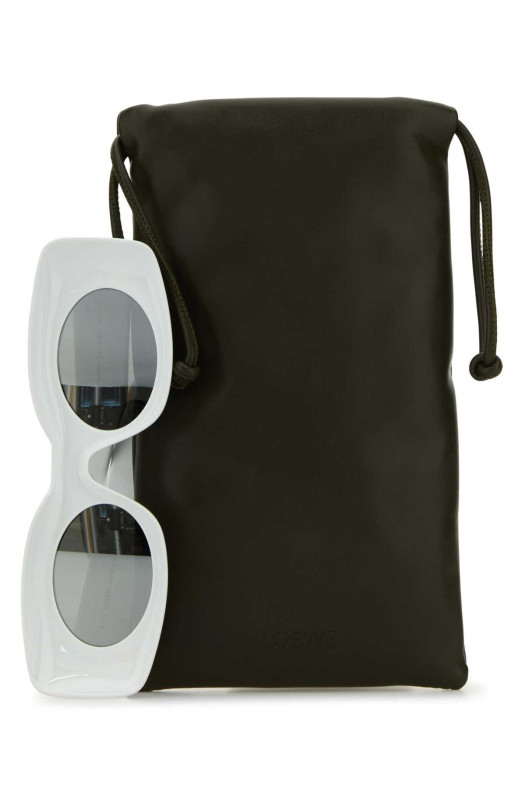 Белые ацетатные солнцезащитные очки LOEWE (LW40033I49) Белые ацетатные солнцезащитные очки LOEWE (LW40033I49)