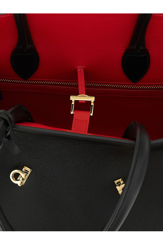 'Hug (M)' handbag Black 'Hug (M)' handbag Black