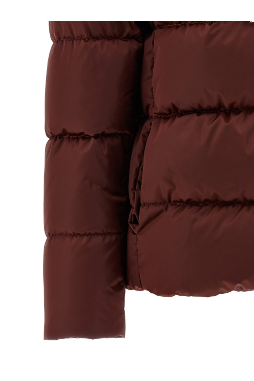 Блестящая атласная пуховая куртка бордового цвета HERNO PI001936D12170Z6705 Блестящая атласная пуховая куртка бордового цвета HERNO PI001936D12170Z6705