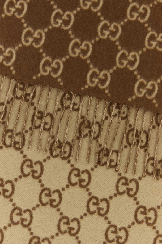 Embroidered cashmere reversible scarf GUCCI (8123173GAC0) Embroidered cashmere reversible scarf GUCCI (8123173GAC0)