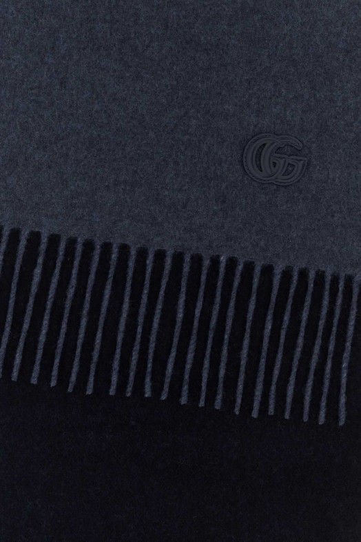 Кашемировый шарф темно-синего цвета GUCCI (8365594GABX) Кашемировый шарф темно-синего цвета GUCCI (8365594GABX)