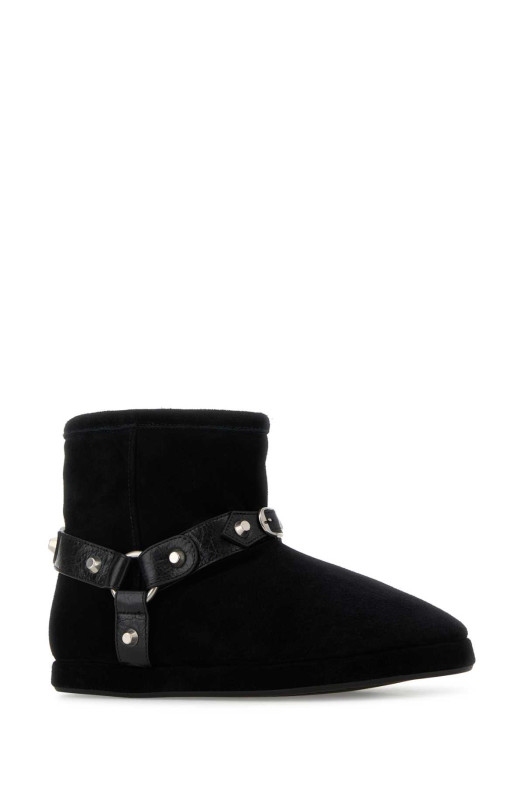Черные замшевые ботильоны Alaska Soft Черные BALENCIAGA (845895WBFC3) Черные замшевые ботильоны Alaska Soft Черные BALENCIAGA (845895WBFC3)