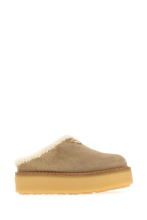 Песочные замшевые тапочки PRADA (1S715NFZG50JFT) Песочные замшевые тапочки PRADA (1S715NFZG50JFT)