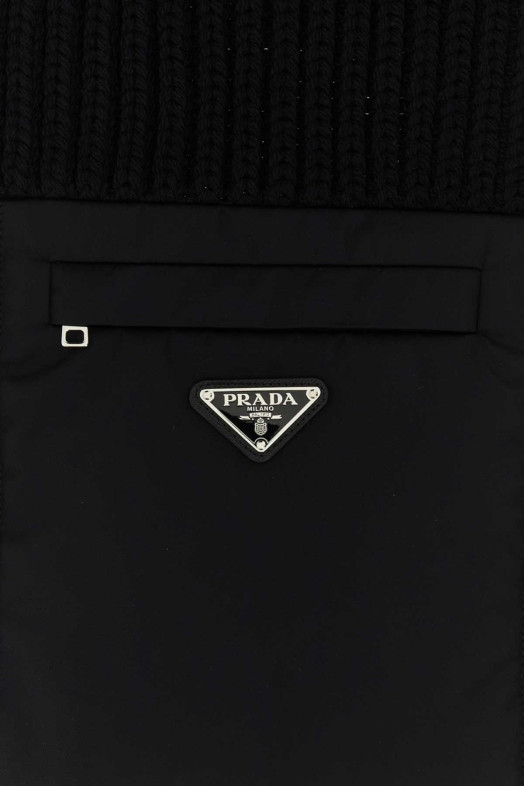 Black wool scarf Black PRADA (2FS1061WTO) Black wool scarf Black PRADA (2FS1061WTO)