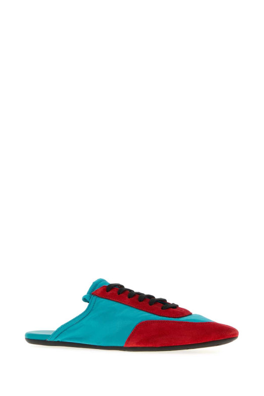 Двухцветные замшевые и нейлоновые тапочки PRADA (1E989NF005LQ0) Двухцветные замшевые и нейлоновые тапочки PRADA (1E989NF005LQ0)