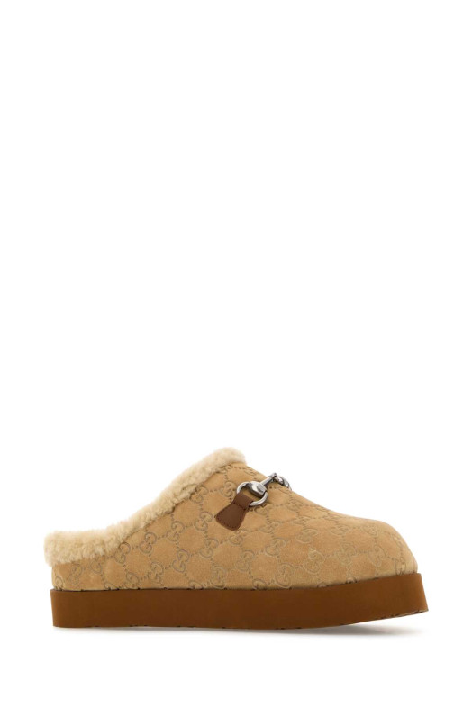 Beige suede slippers GUCCI (831284AAE2A) Beige suede slippers GUCCI (831284AAE2A)