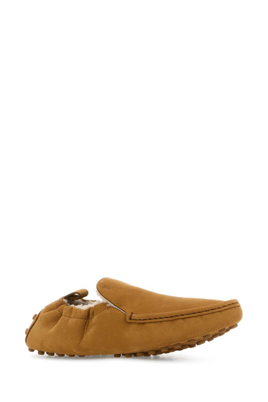 Camel suede loafers TOD'S (XXW22L0JR00UFQ)
