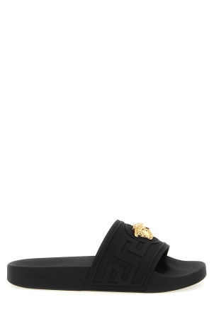 'La Medusa' slides Black