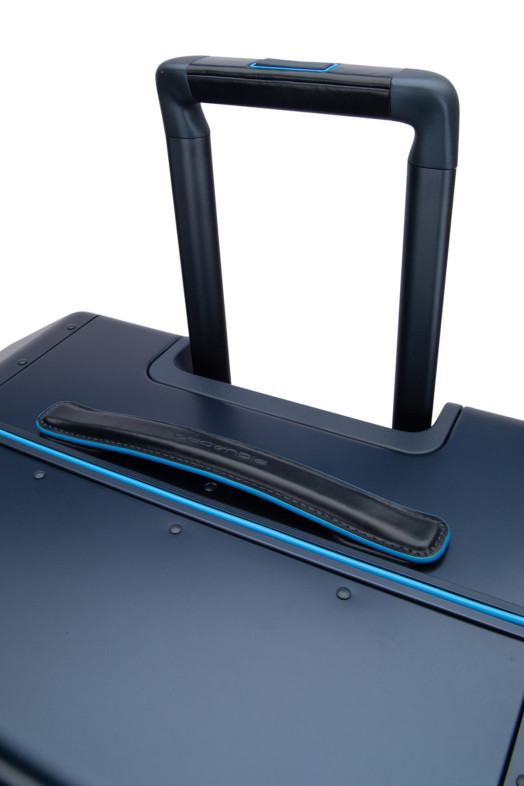 БОЛЬШОЙ ЧЕМОДАН НА 4 АЛЮМИНИЕВЫХ КОЛЕСАХ И С КОЖАНЫМ КРЫШКОЙ PIQUADRO (BV4428ALUB2)