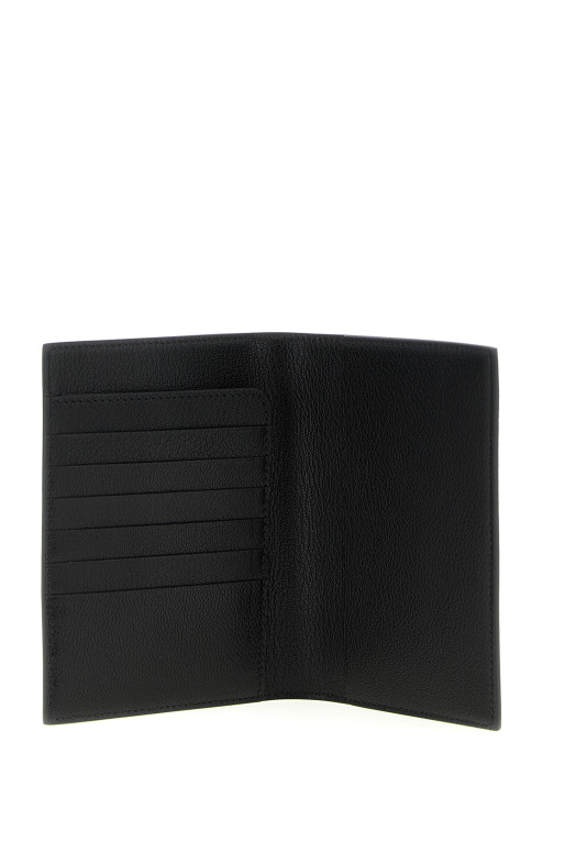 'T Line' passport holder Black