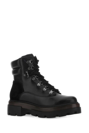 Black leather Miller ankle boots TORY BURCH (140157)