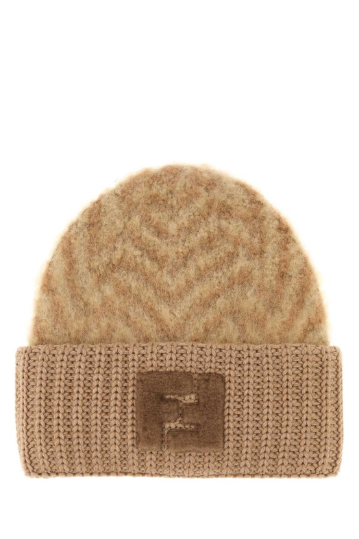 Вышитая шапка из смеси альпаки FENDI (FXQ112AYKM)