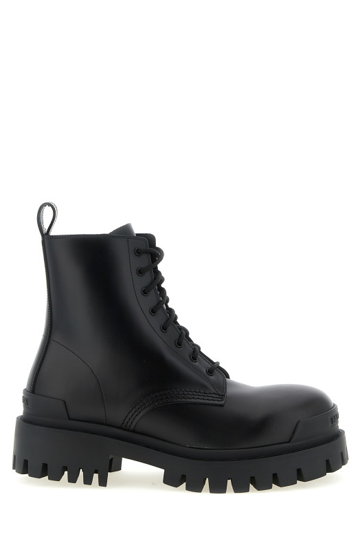 'Strike' amphibian Black