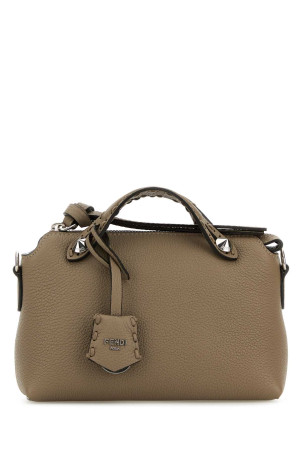 Кожаная мини-сумочка Dove grey от By The Way FENDI (8BS098ASU2)
