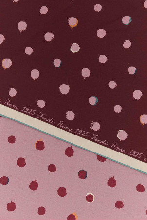 Шелковый двусторонний платок с принтом FENDI (FXT091AWEX)