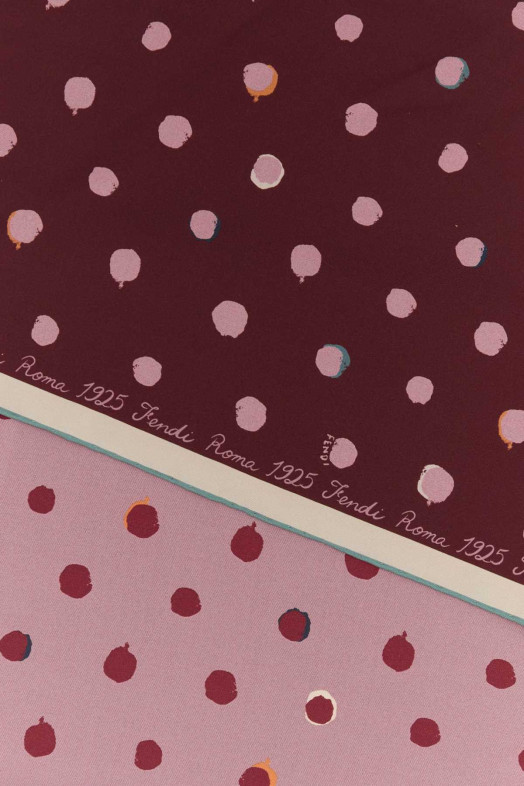 Шелковый двусторонний платок с принтом FENDI (FXT091AWEX)