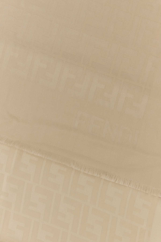 Бежевый шелковый шарф FENDI (FXT185ANBE)