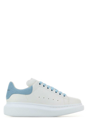 White leather sneakers with pastel light blue suede heel ALEXANDER MCQUEEN (553770WIAIH)