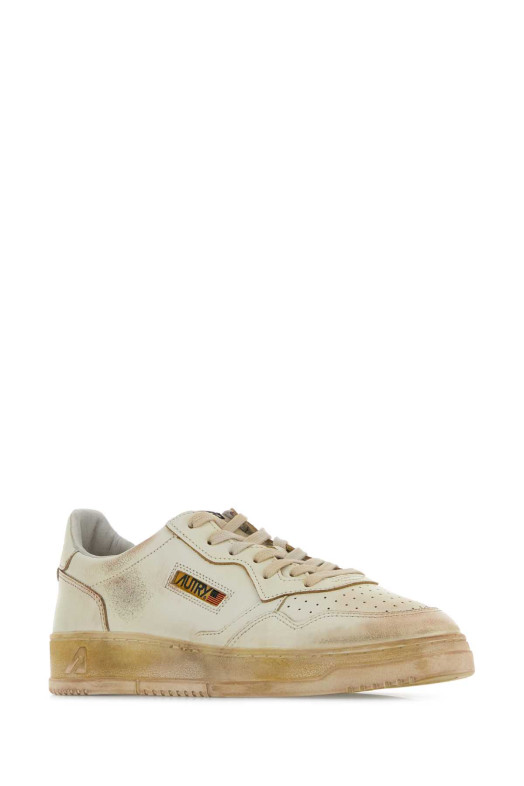 Ivory leather Supvint sneakers AUTRY (AVLM)